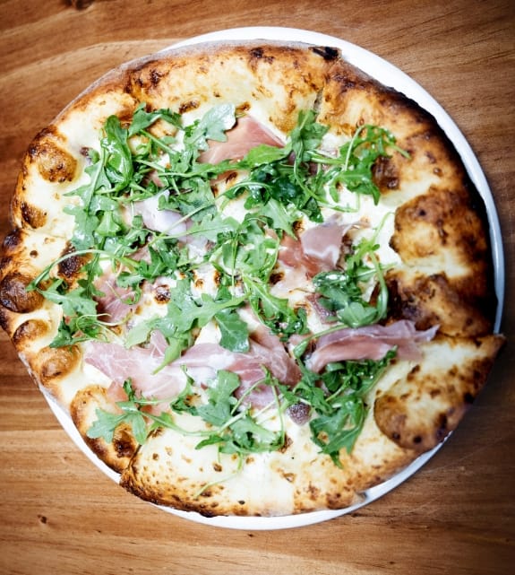 the-boss-arugula-prosciutto-pizza_tablet